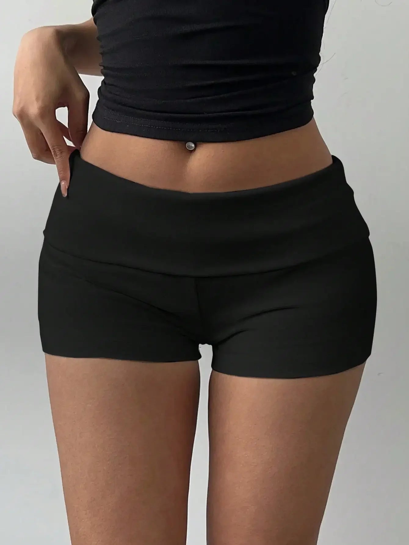 Polyester Knit Low Rise Skinny Workout Shorts For Women